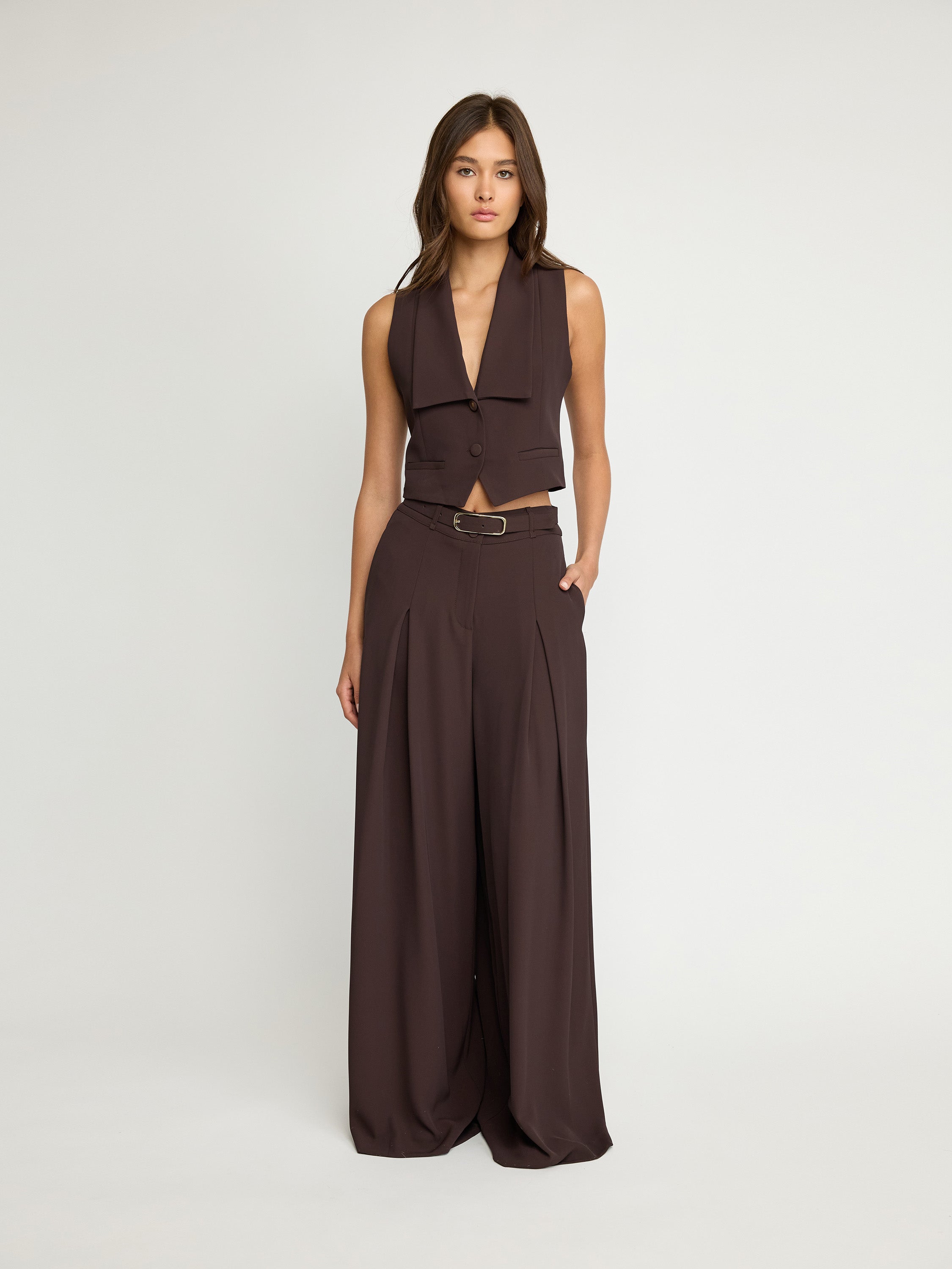 Pantalon tailleur à jambes larges