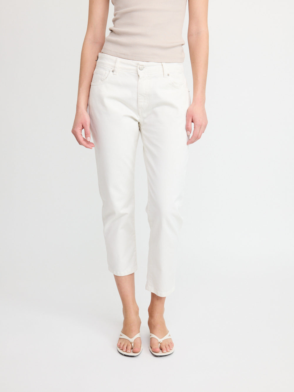 PANTALONS COURTS LÉGERS