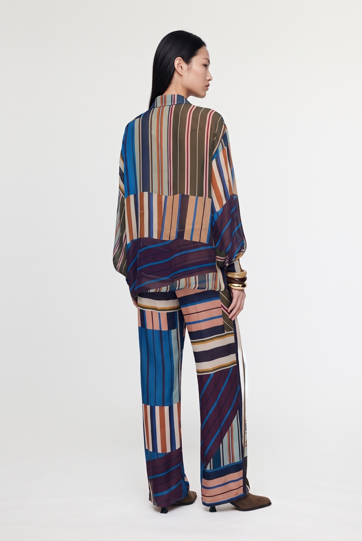 Geometric Print Pants - Multi - styled look, back view
