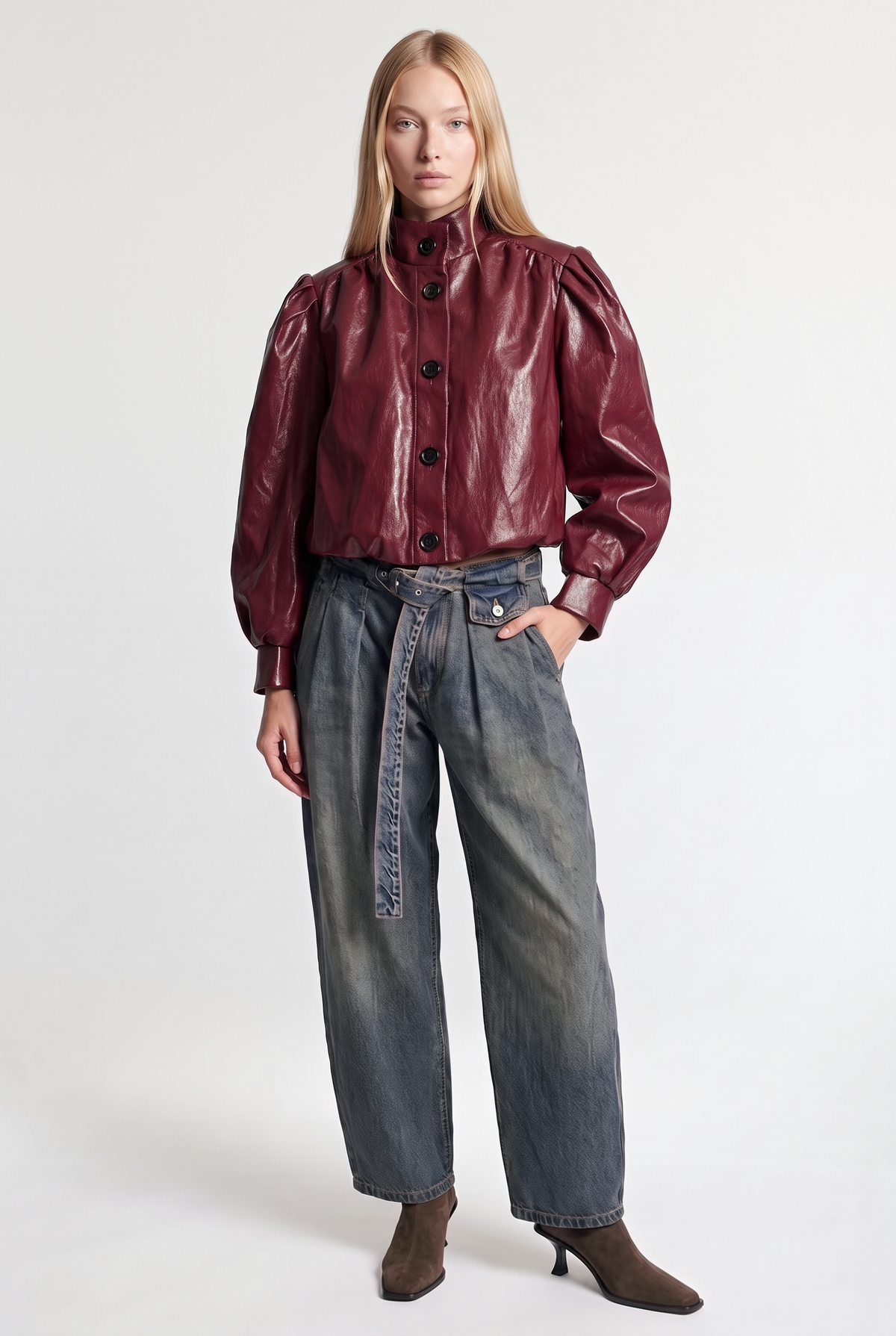 Pleated barrel jeans - Denim - styled look, front view