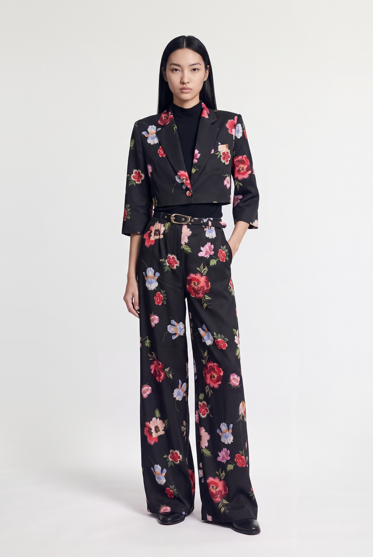 Floral print Belted Pants - Multi - styled look, front view