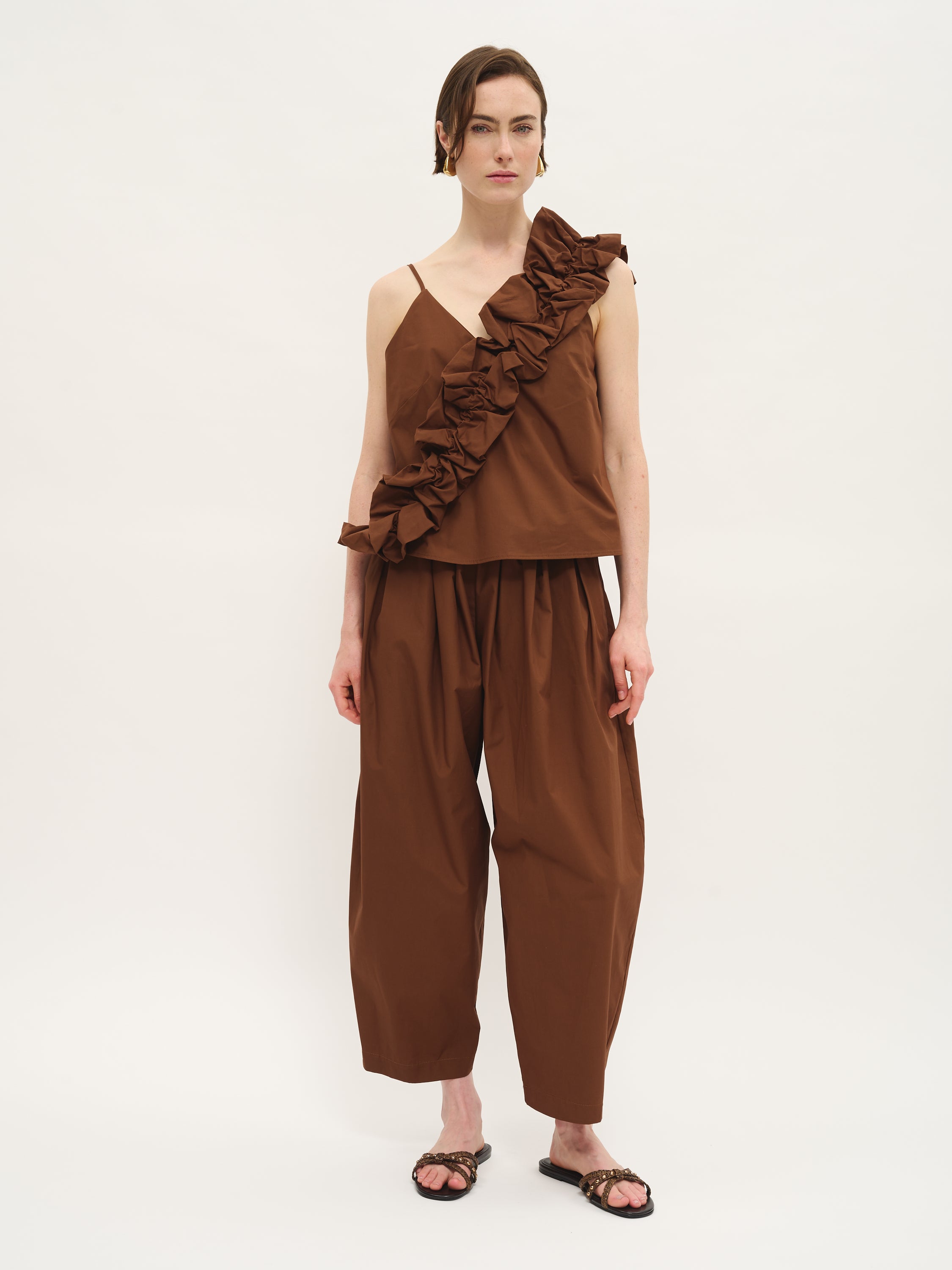 Asymmetrical top with ruffles