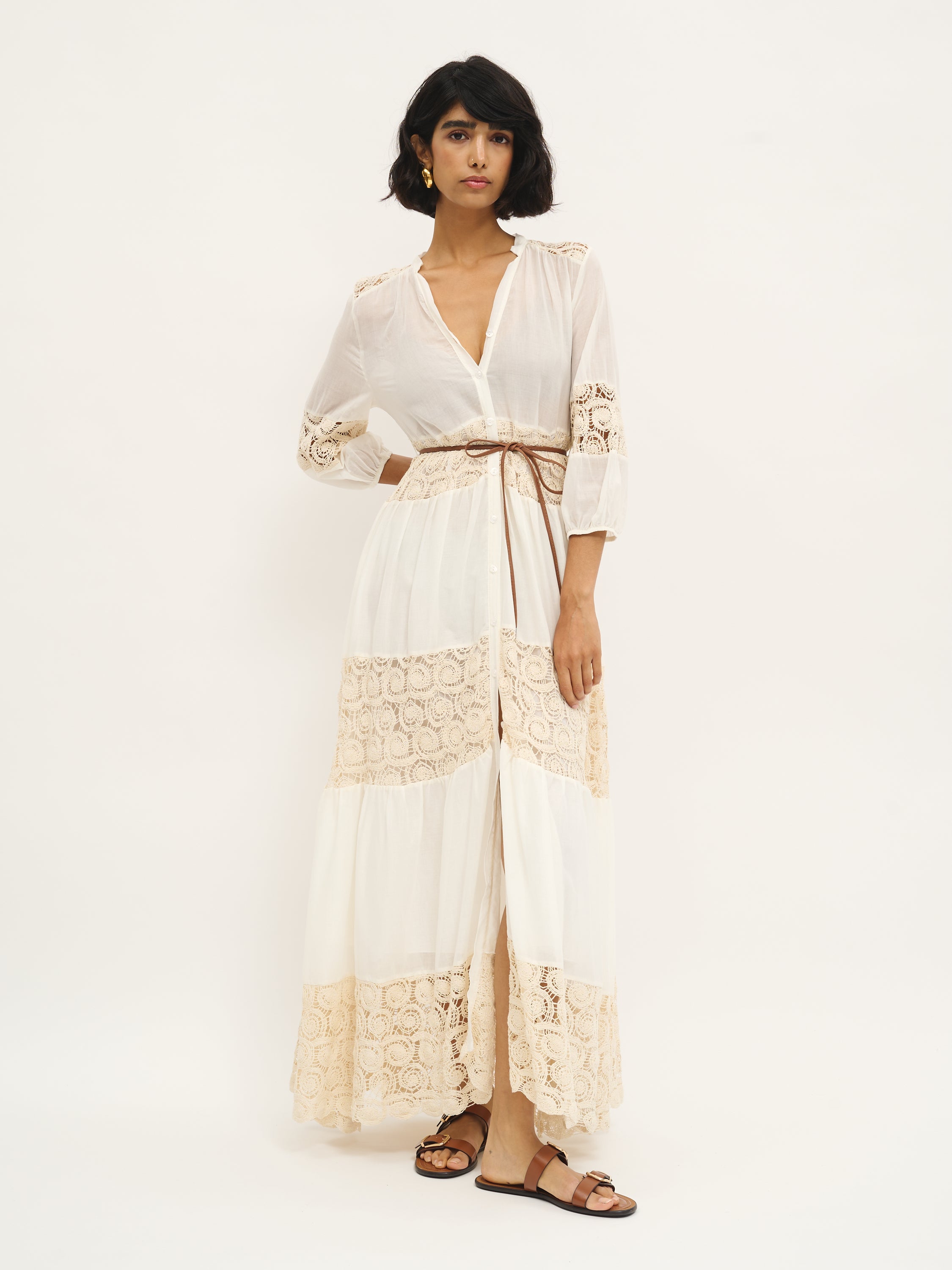 Robe longue en dentelle