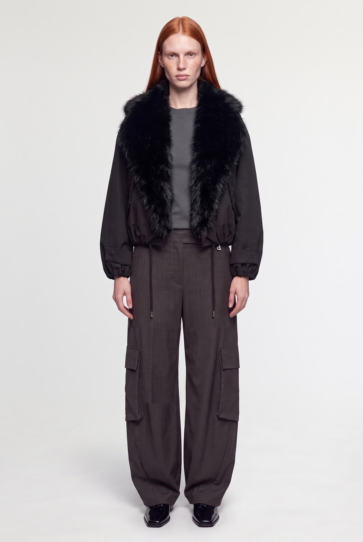Black fur-collar bomber - Black - front view