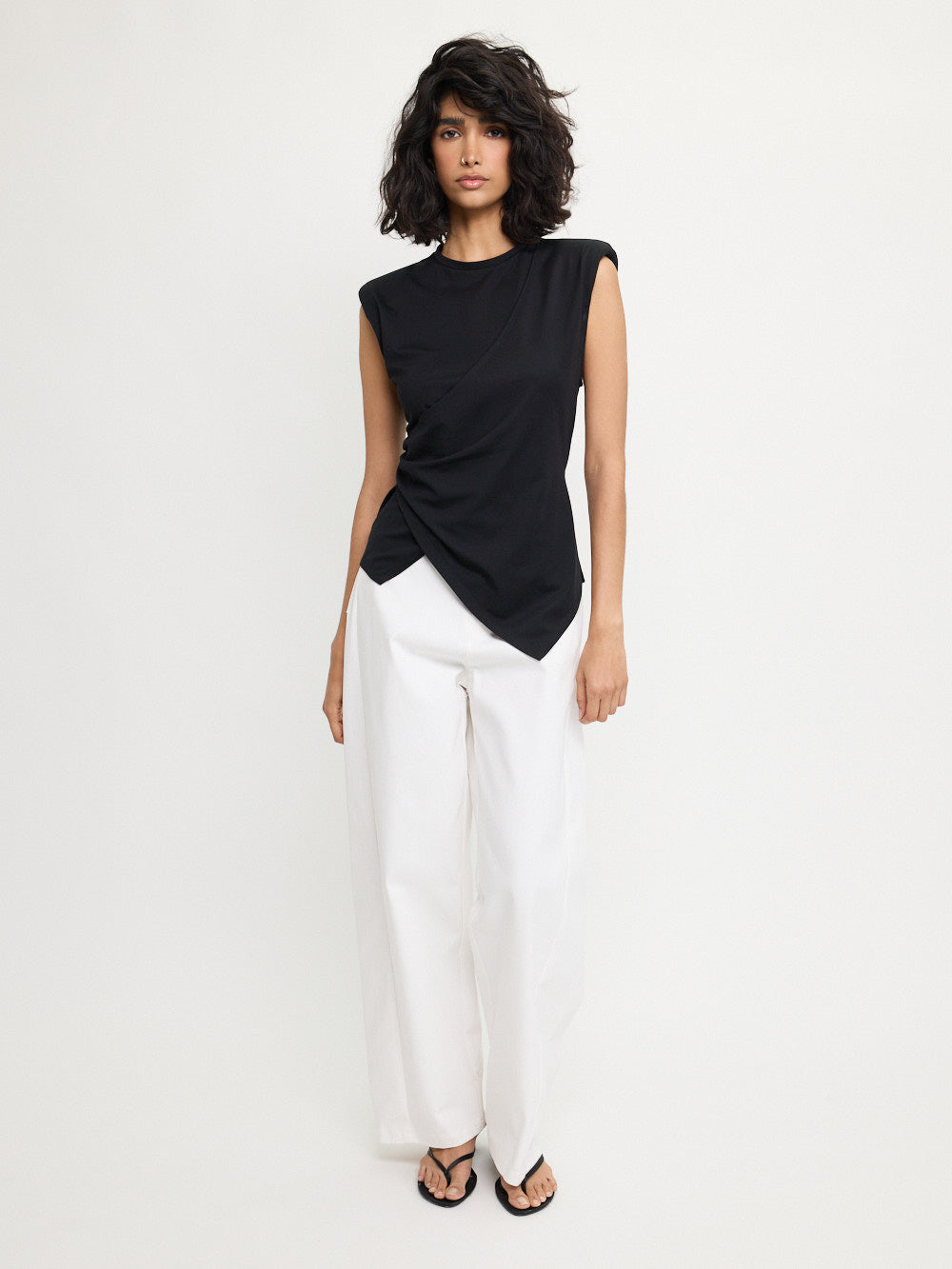 T-shirt drapé asymétrique