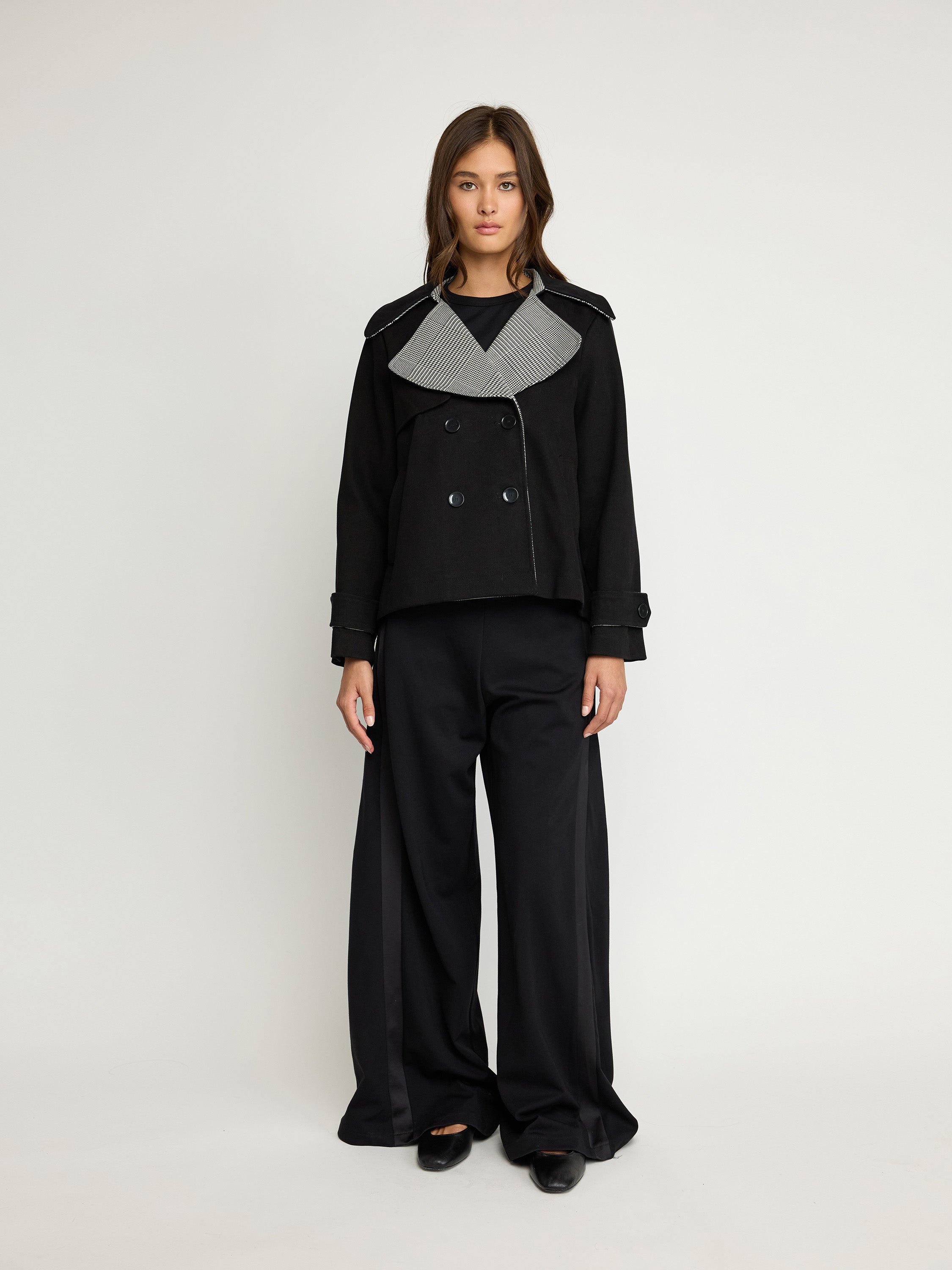 Veste courte à double boutonnage avec col contrasté