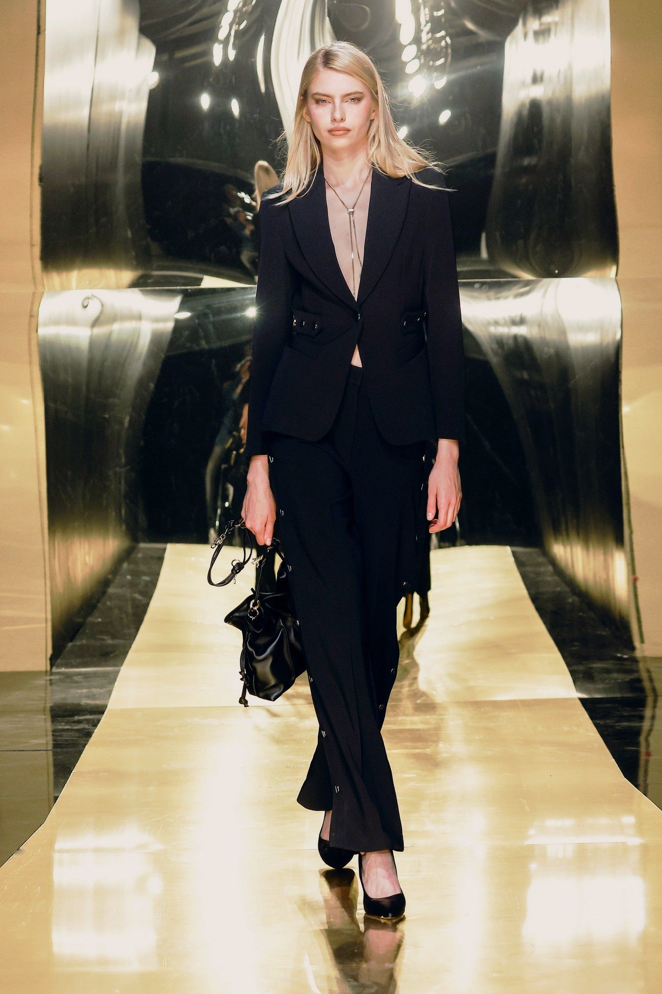 Trousers With Buttons