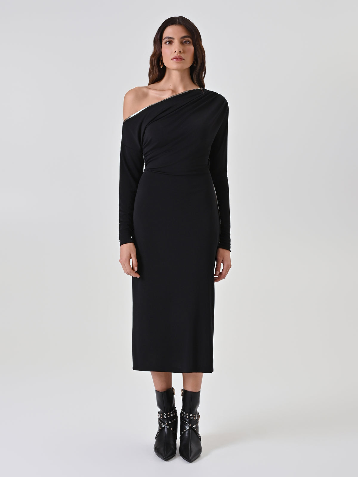 One-Shoulder Dress with Metallic Piping - Maska