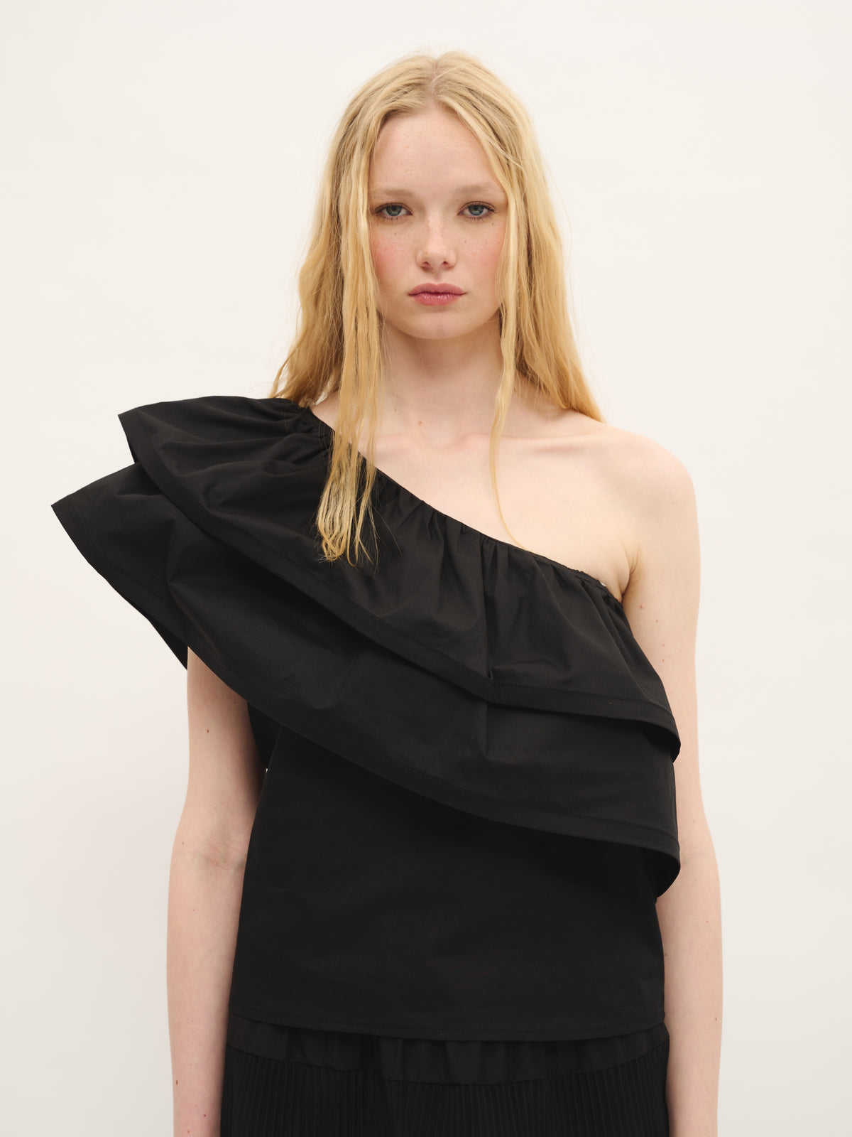 One-Shoulder Ruffle Top in Black Cotton - Maska
