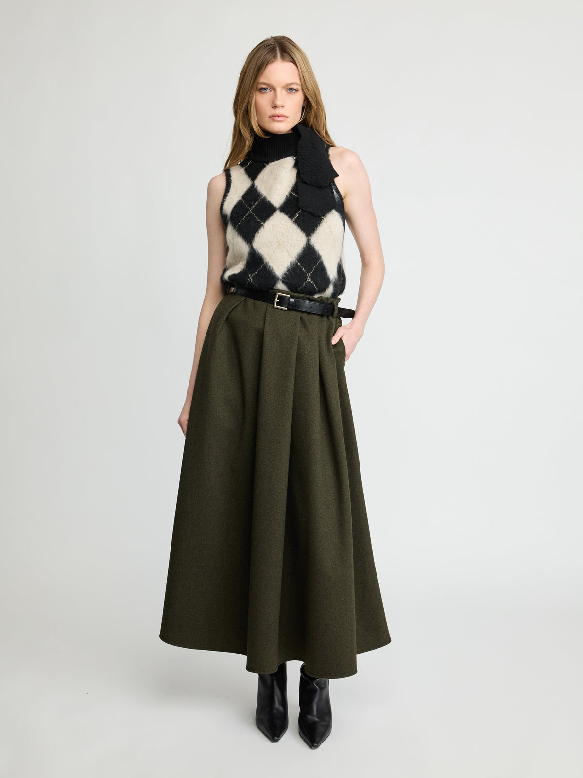 Sleeveless Knit Top - Maska