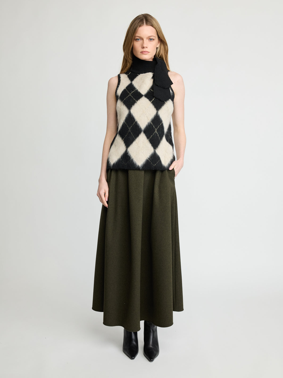 Sleeveless Knit Top - Maska