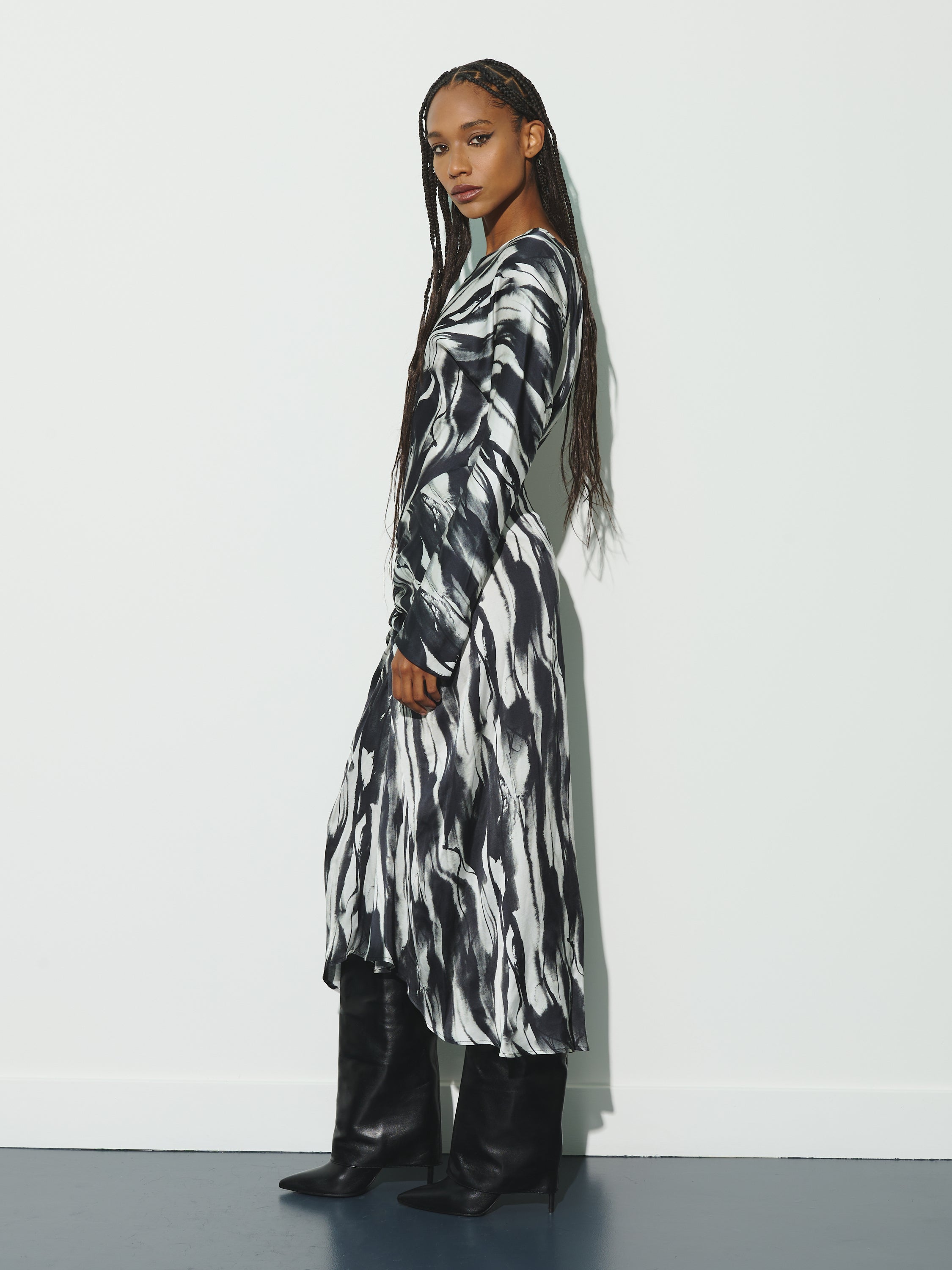 Robe en satin imprimé zèbre